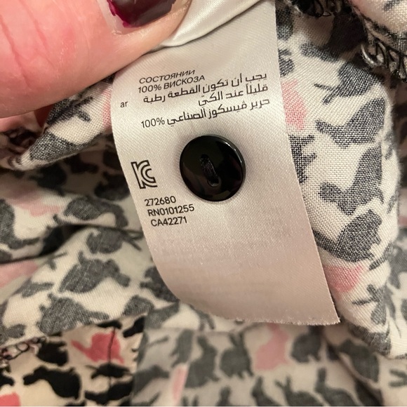 Divided by H&M Size 4 Shirt Dress White W/ Bunny Rabbit Pattern in Black & Pink - Picture 12 of 13